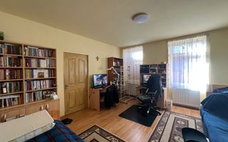 Apartament 2 camere de vânzare – etaj 1, zonă liniștită - Poză 2