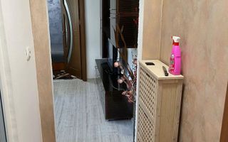 Apartament  2 camere Piata - Poză 1