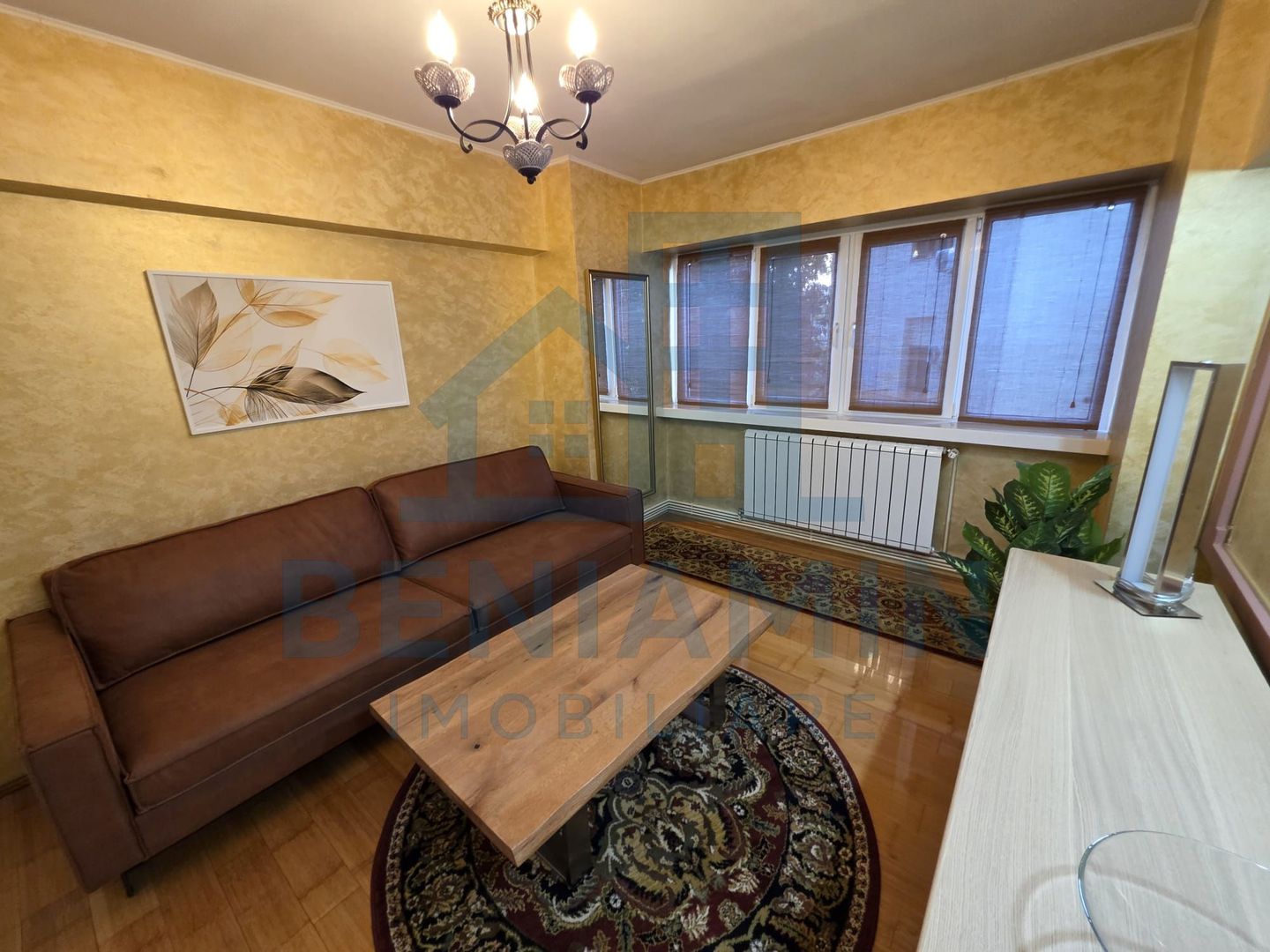 4 camere - etaj 1 - 94mp -mobilat-utilat- centrala - parcare - Teatru - Poză 5
