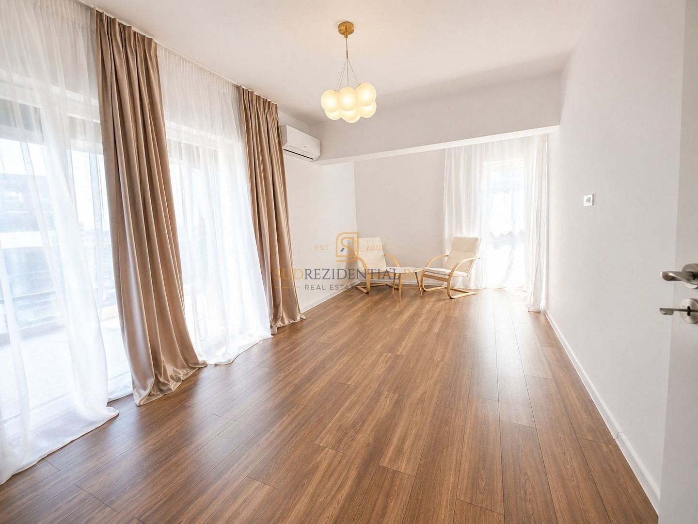 Apartament 2 camere, prima închiriere, parcare inclusă – Metalurgiei - Poză 4