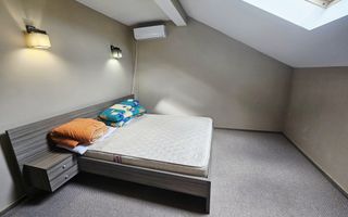 Vilă spațioasă Strejnicu S+P+1E+M, 8 camere, garaj, teren 595 mp - Poză 82