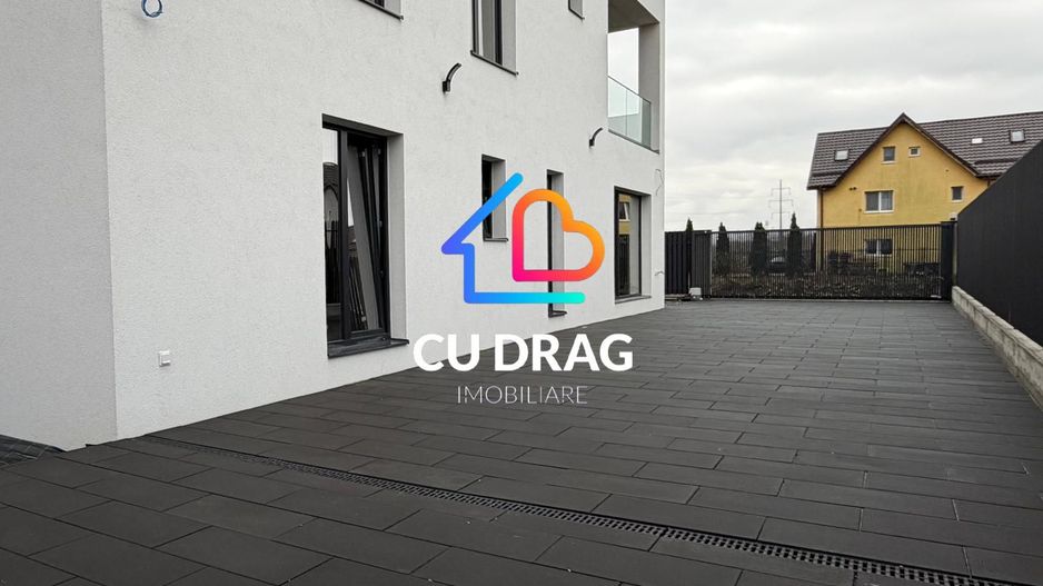 Lux si confort Apartament cu 200 mp de curte - Poză 2