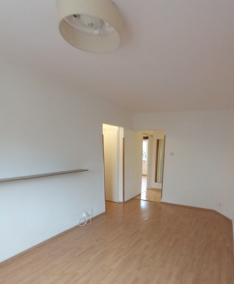 Închiriez apartament 3 camere nemobilat Str Avionului Sector 1 - Poză 4