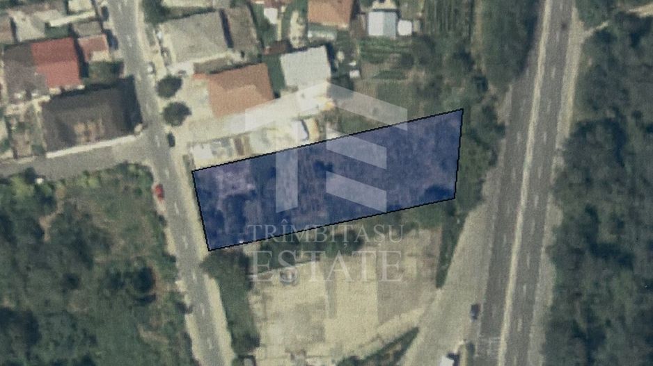 Teren intravilan 1500 mp dubla deschidere Lazu Benzinaria Rompetrol - Poză 1