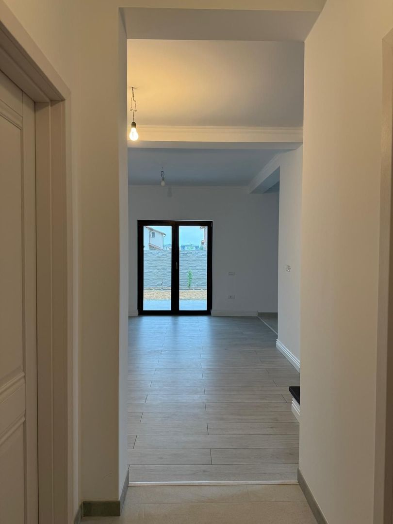 Duplex 4 dormitoare - zona Kids Park - Dumbravita - Poză 2