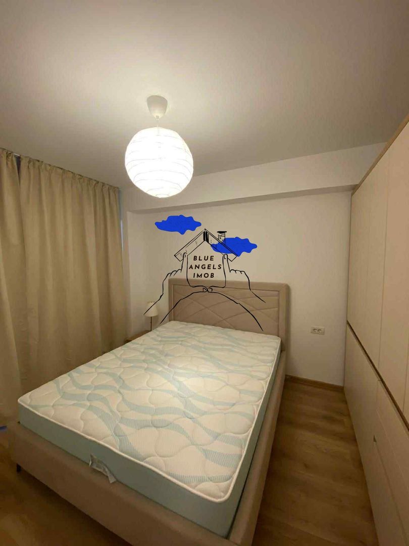 2 Camere la prima inchiriere, Tractorul - Poză 3