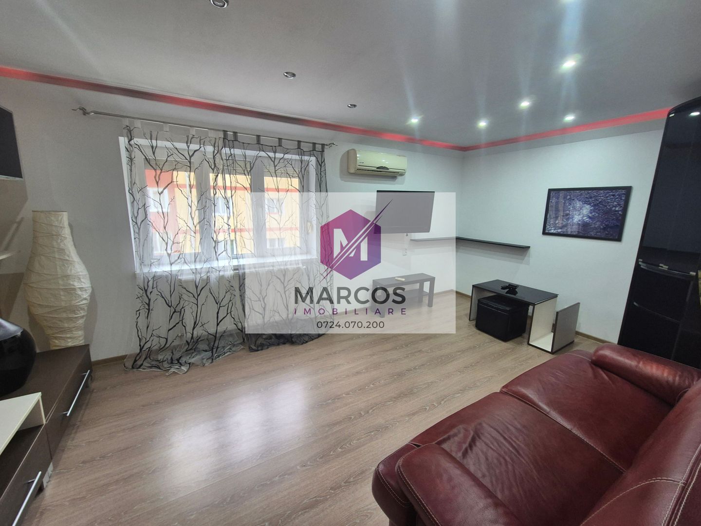 Închiriez apartament 2 camere Micro 4 - Poză 5