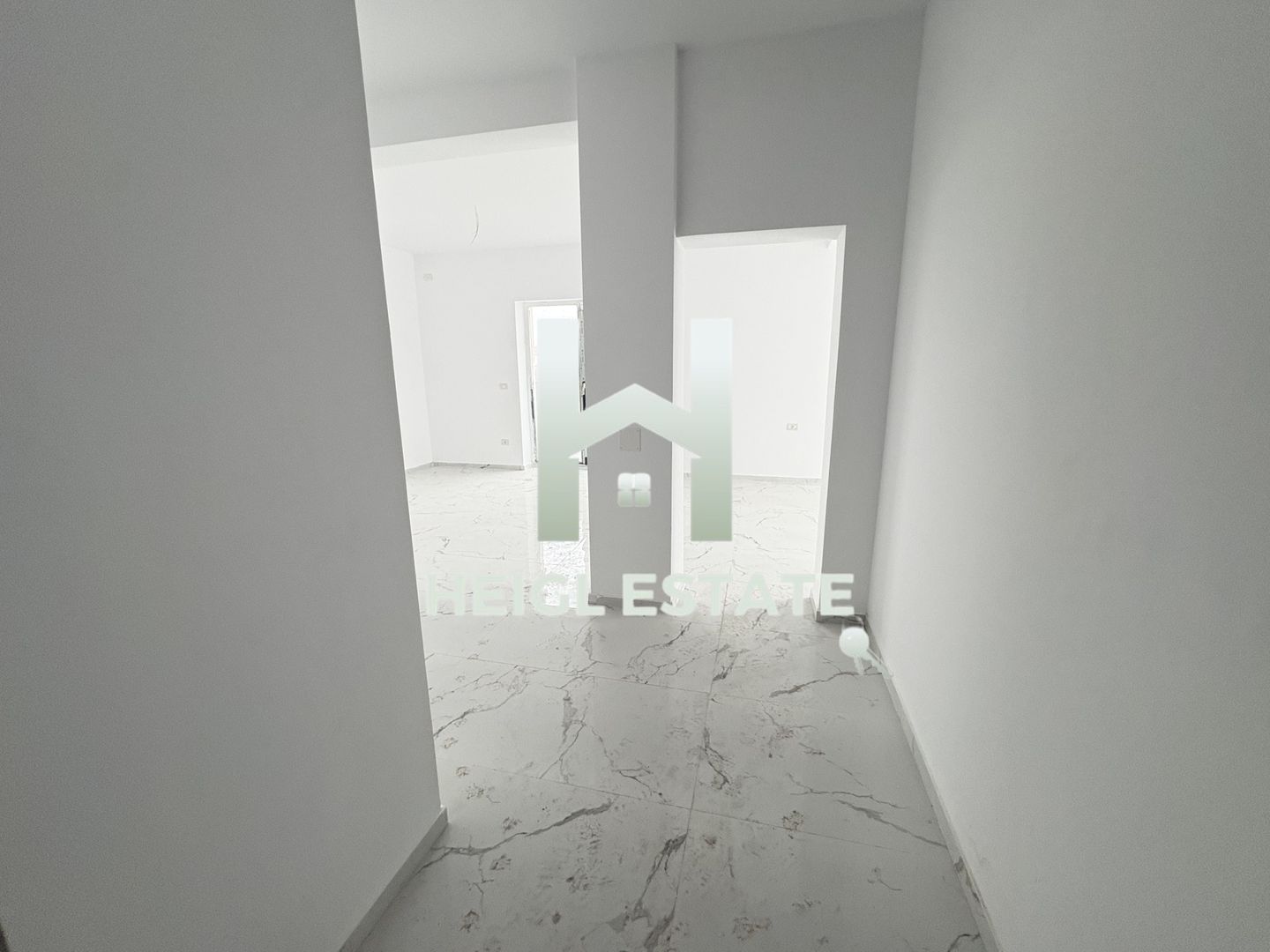 Apartament cu 2 camere decomandat in Giroc (Calea Urseni) - Poză 2