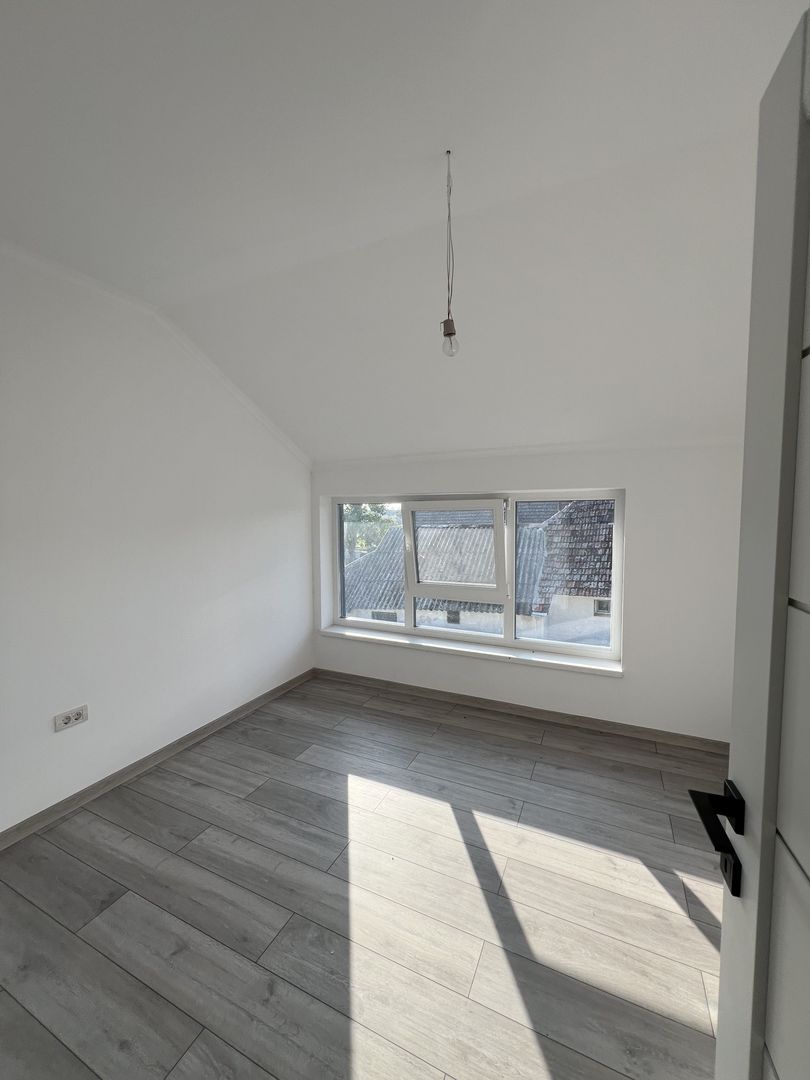 Vila Tip Duplex P+M spatioasa - pret bun - Poză 12