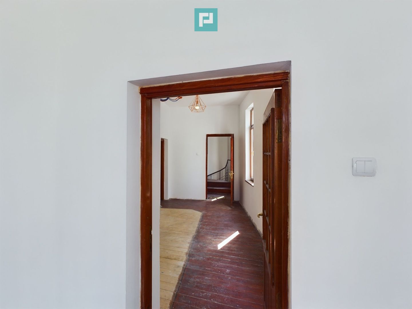 Casa individuala la 6 minute  de Piata Unirii - Poză 16