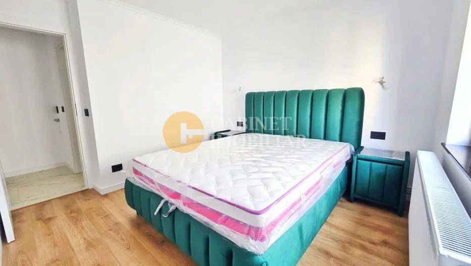 Chirie - 3 camere - Centru - Poză 1