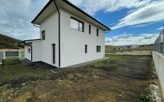 Casa individuala spre vanzare in localitatea Dezmir! - Poză 3