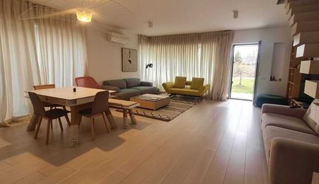 Vilă de Lux în Paris Residence, Tunari