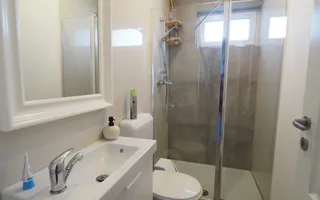 Vanzare casa partial mobilata-utilata-curte 300mp Mogosoaia - Poză 15
