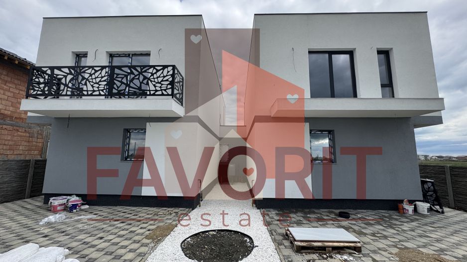 Comision 0%. Panouri si pompa de caldura. Despartit prin camera tehnica - Poză 1