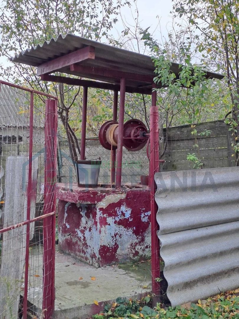 Teren intravilan 2.651 m² în Focuri, Iași – casă veche (1968) pe proprietate, ideal pentru demolare sau renovare - Poză 4