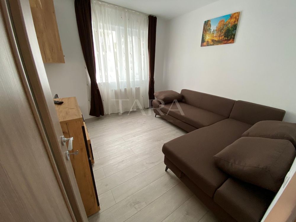 Apartament decomandat cu 2 dormitoare și parcare în CF, zona VIVO! - Poză 5