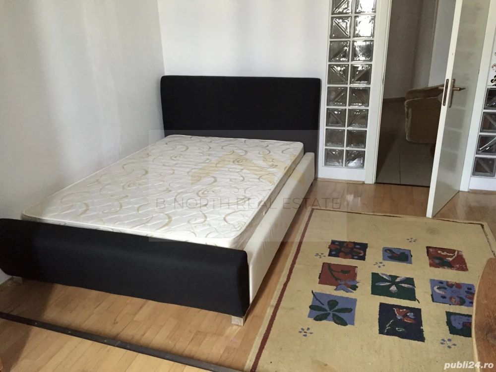Apartament 4 camere de închiriat, decomandat, cu loc de parcare, ideal pentru fa - Poză 10