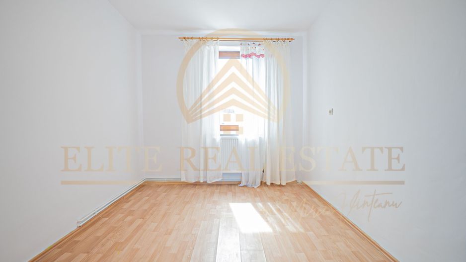 De vanzare | Apartament 4 camere | Langa Cazino | Vedere la mare - Poză 3