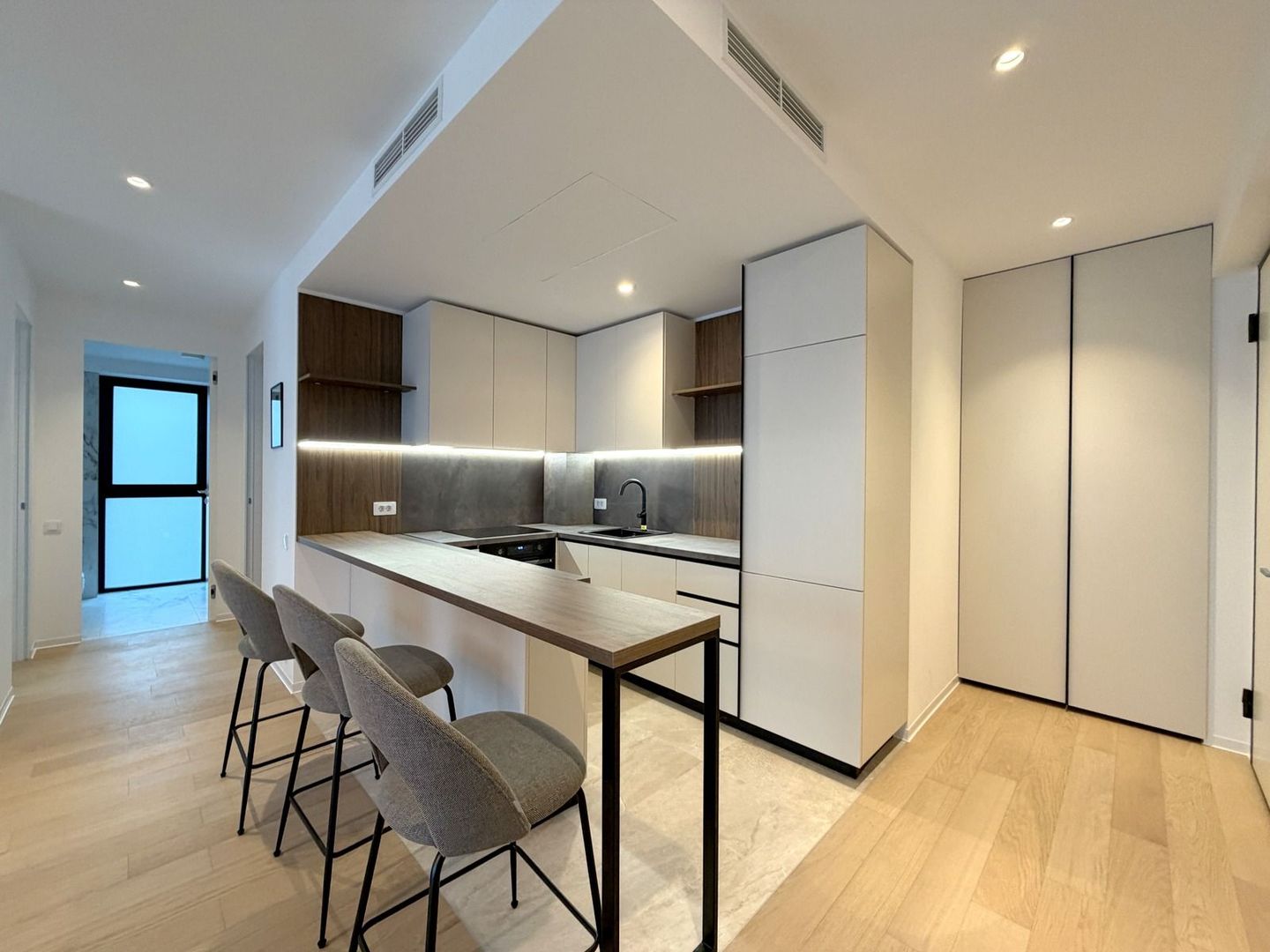 3 camere mobilat si utilat One Lake Club Floreasca | Tei - Poză 3