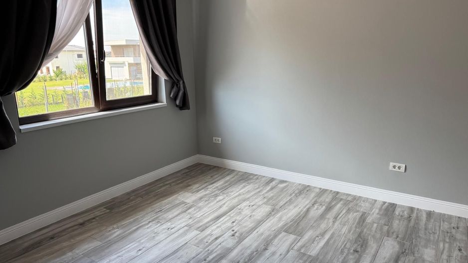 Duplex lipit prin garaj! Dumbravita - Poză 17