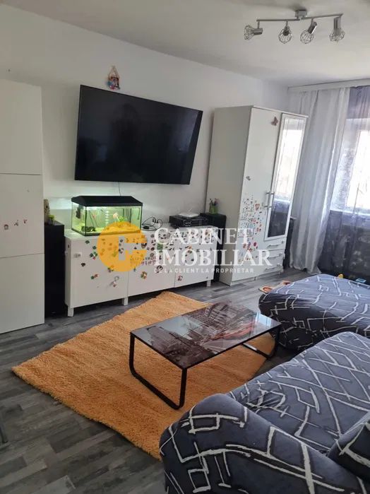 Cug - 3 Camere Decomandat  -Etaj 3 , Bloc 1986 - Poză 1