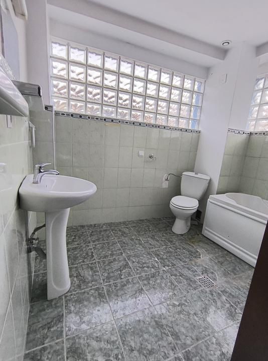 13 Septembrie- Casa Poporului- Uranus- adiacent - Poză 12