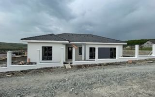 Casa semifinisata in Chinteni, 4 camere - Poză 2