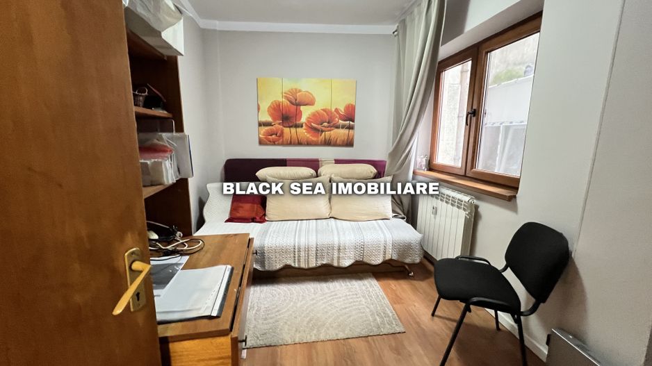 Apartament 3 camere renovat modern – zona CENTRU- aproape de plaja - Poză 5