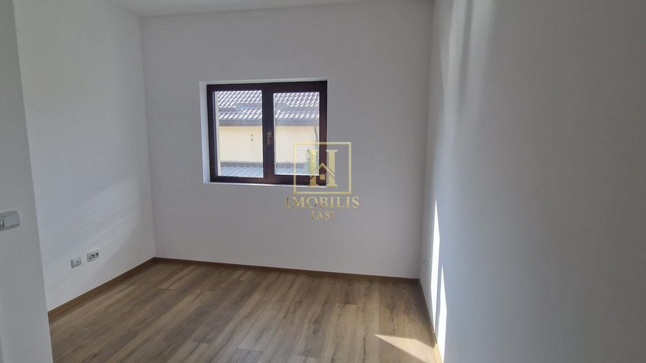 Apartament 3 camere 64 mp + loc de parcare Lunca Cetatuii 95000 euro - Poză 1