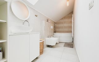 VANDUTA- Casuta din oras - de vanzare - 4 camere - NORD - Poză 24