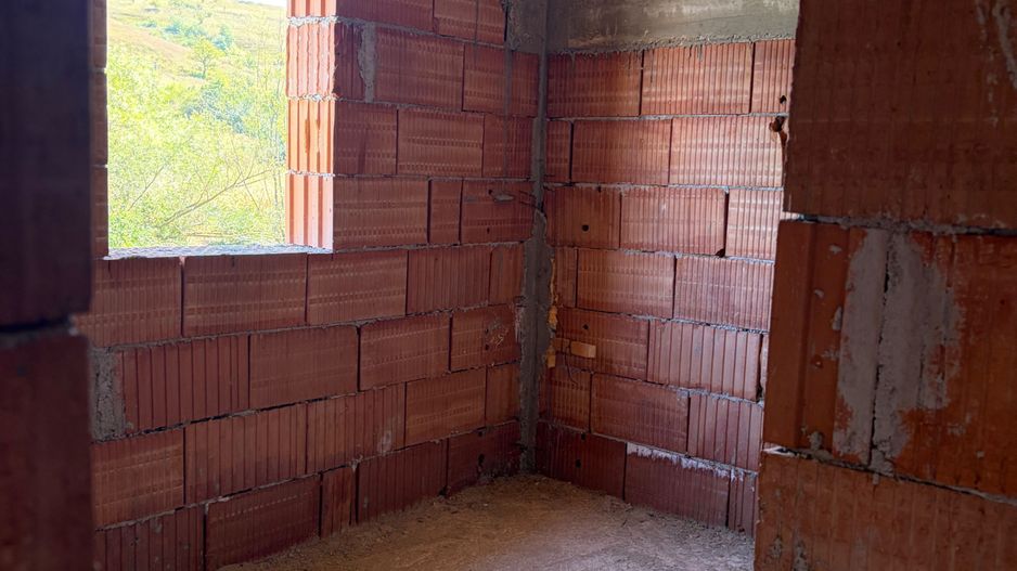 Casă cu predare de autorizatie | 147 mp utili | teren 1400 mp Corpadea - Poză 9