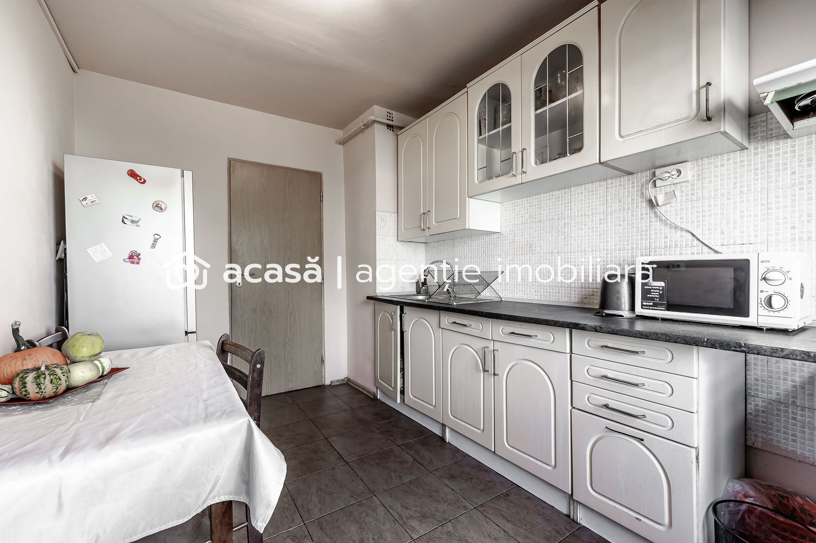 REZERVAT! Apartament 5 camere în Micălaca - Poză 1