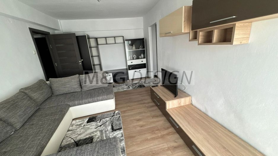 2 cam decomandat Utracentral -Catedrala - Poză 1