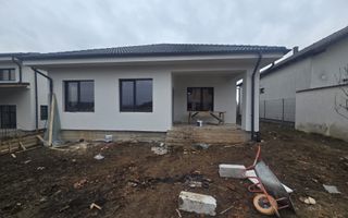 Casă pe un nivel de vânzare, 130 MPU I Selimbar - Poză 1