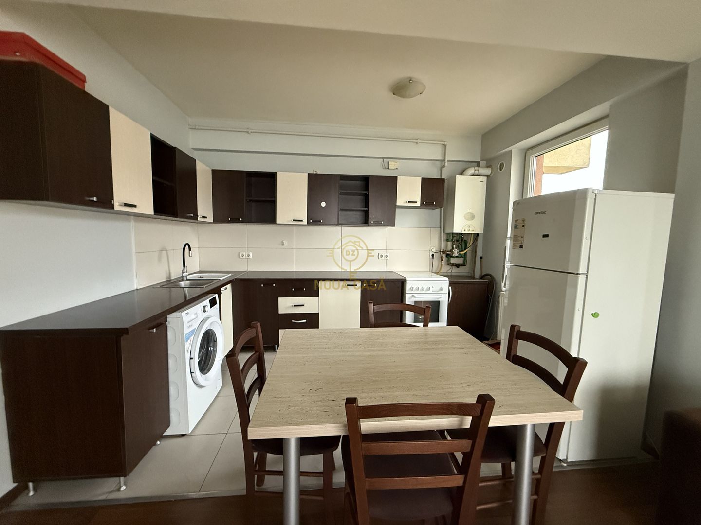 De vanzare Apartament Etajul 3/Bloc Nou/Mobilat /Utilat - Poză 3