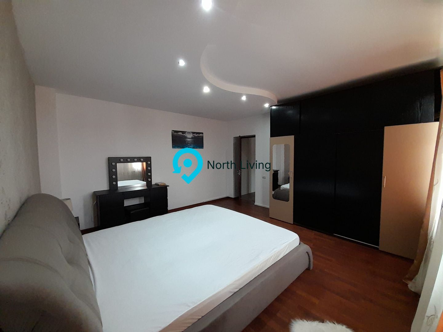 Apartament 4 camere spatios 115 mp, decomandat - Poză 4
