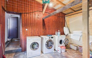 Casă și clădire de apartamente la Orțișoara - Poză 16