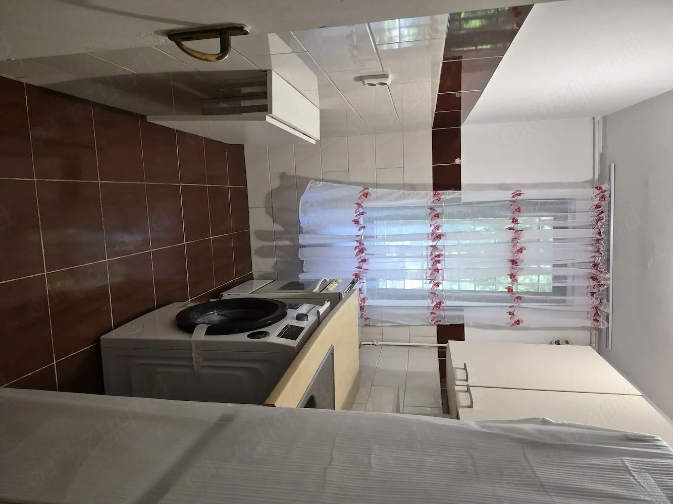 🏢 De Inchiriat: Garsonieră Primitoare | Zona Brâncoveanu – Huedin | - Poză 3