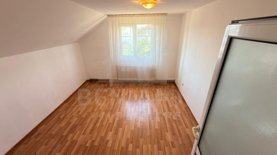 Vand Casa P+M 5 Camere-Curte si Strada Privata-Zona Catargiu - Poză 5