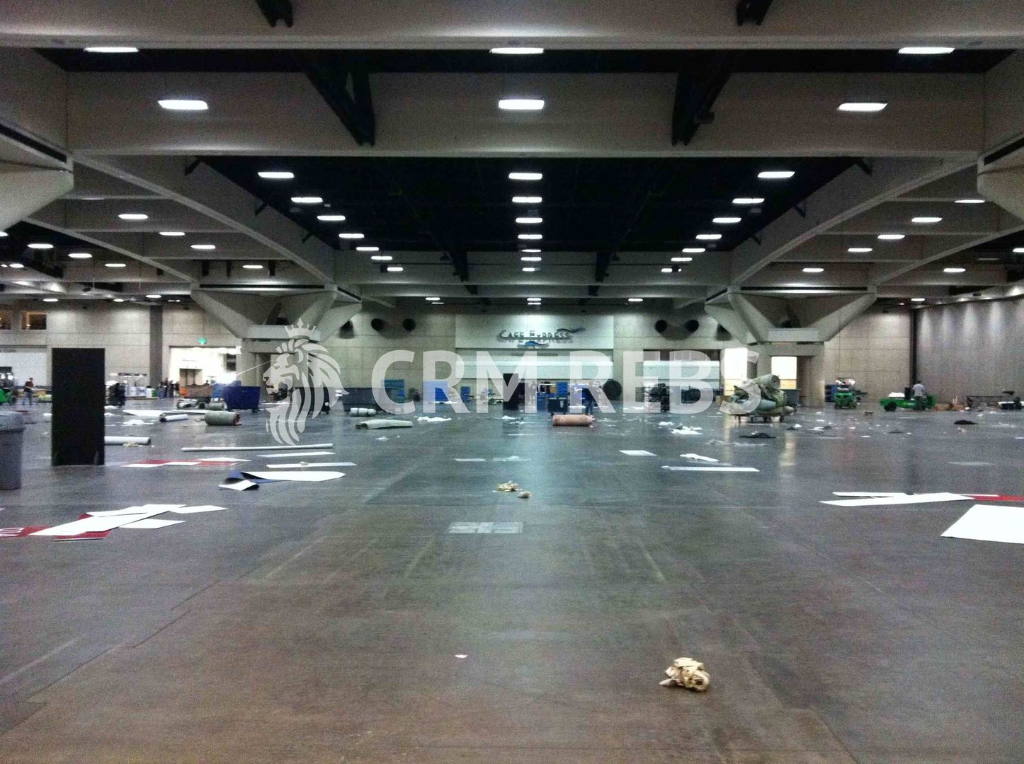 Hala noua de inchiriat! - Poză 1