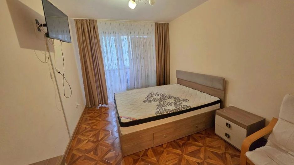 Apartament 2 camere Cetate Closca et.1 56 mp. - Poză 3