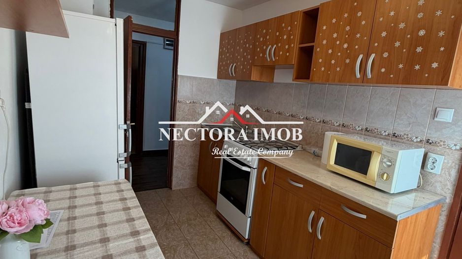 NECTORA IMOB-Apartament 3 camere, Str. Sf. Apostol Andrei, Etaj 2,65mp - Poză 8