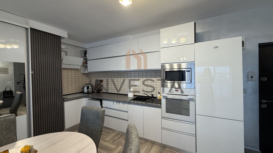 Apartament elegant cu 3 camere și terasă generoasă – zona centrală - Poză 2