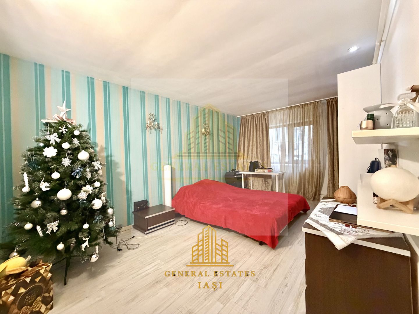 Vânzare apartament ultra central - 3 camere str. Sf. Lazăr | Palas - Poză 1