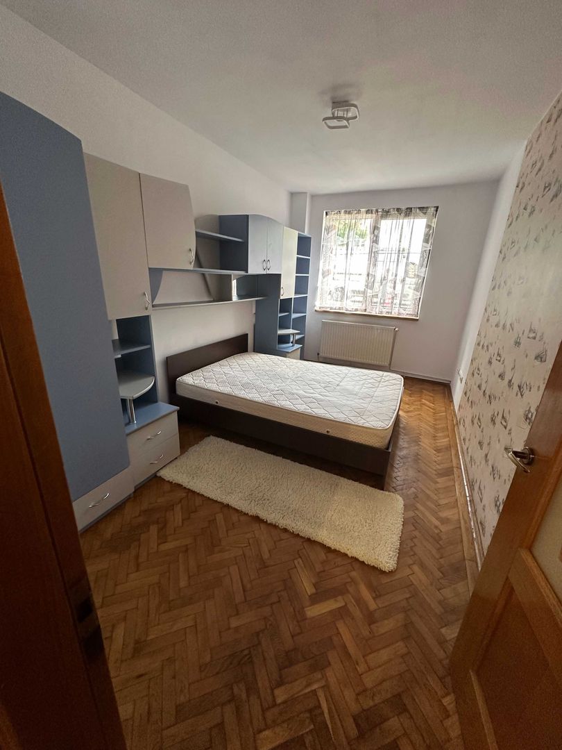 Apartament 3 cameree zona Spitalul Judetean - Poză 7