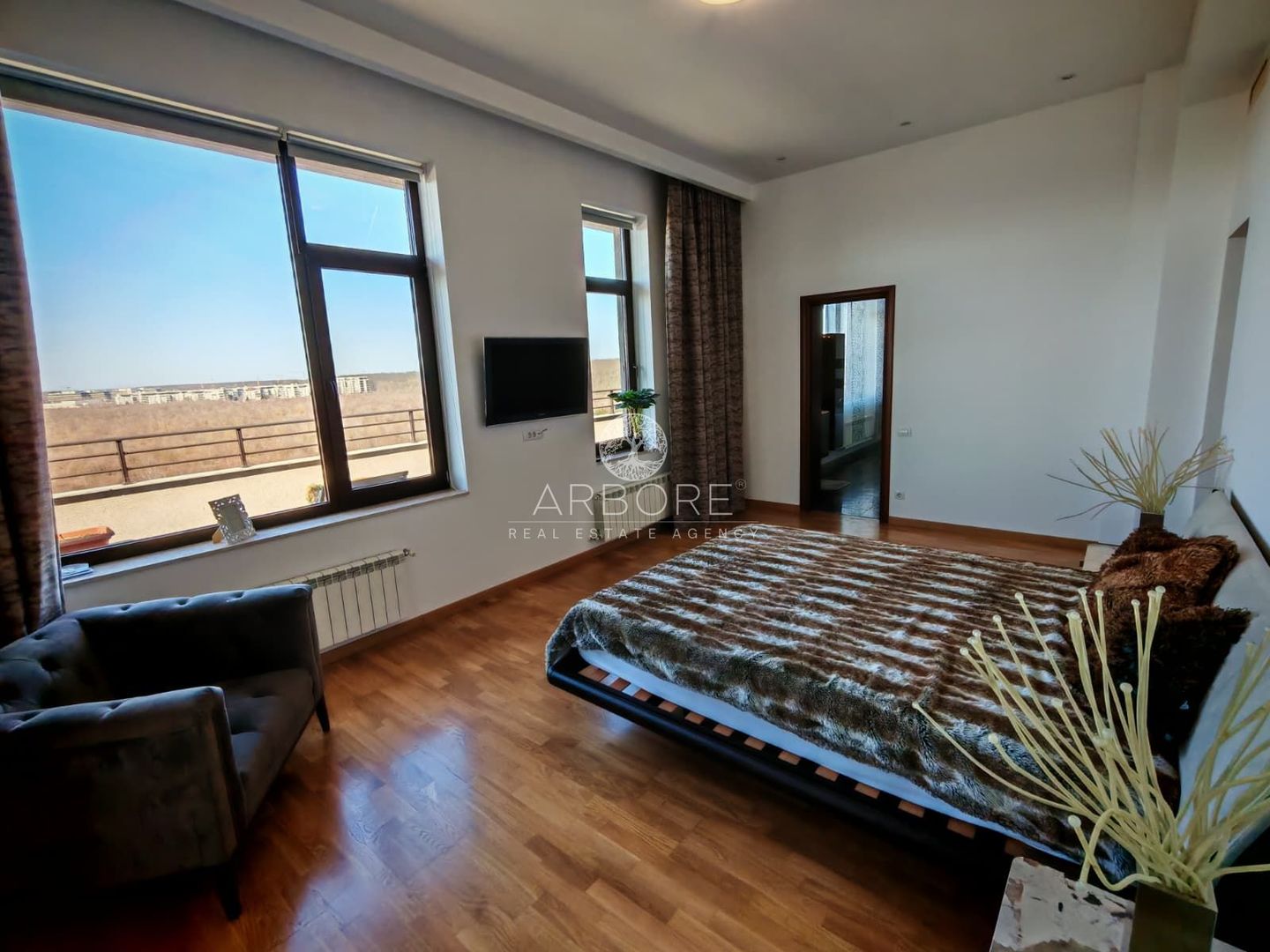 Penthouse 5 camere 250 mp lângă Ambasada SUA , zona Băneasa București - Poză 14