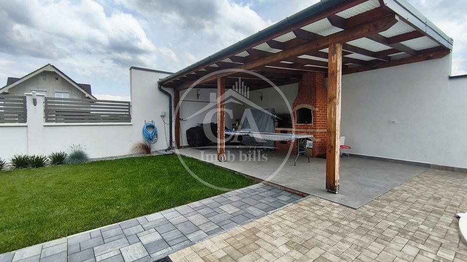 Casa de vanzare cu 4 camere si piscina in Cihei, Bihor - Poză 7
