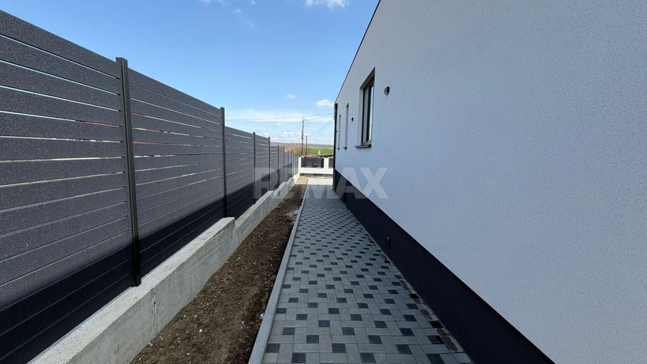 Duplex Hi-Tech 250 m2, Pașcani - Poză 23