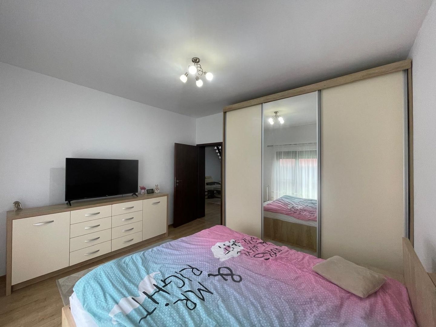 Duplex 6 camere - 155mp - langa asfalt - Mosnita Veche - Poză 8